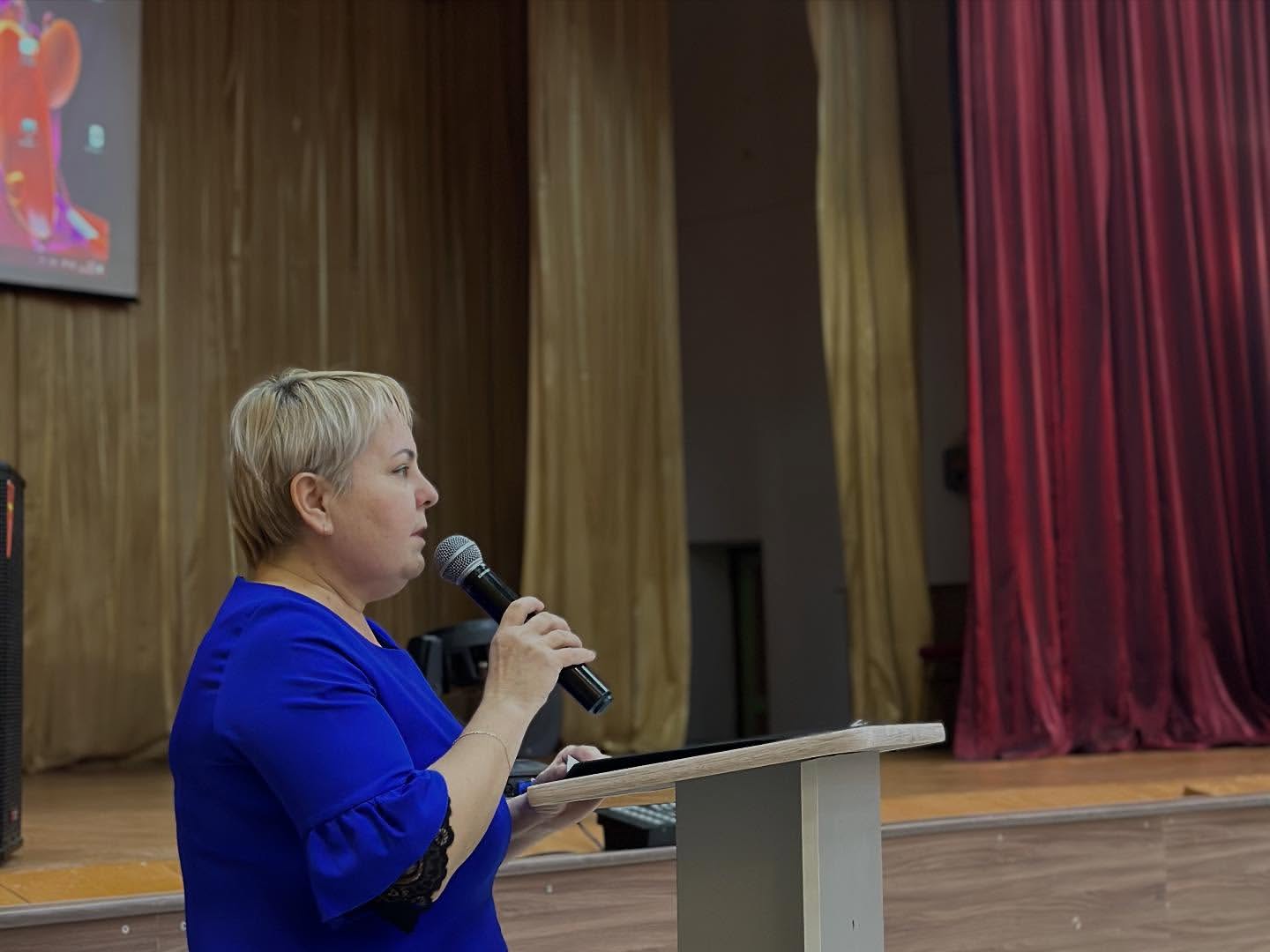 2025 11 17 15.21.42 3767784215607202296 42781414307